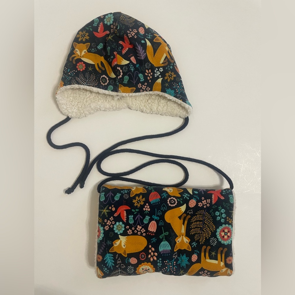 Fox Flower folk Winter Beanie and Muff set Baby size 6/12 Months made in Germany